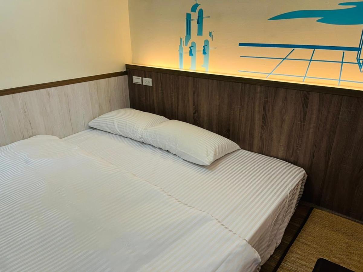Love Feng Jia Apartment Hotel Tajcshung Kültér fotó