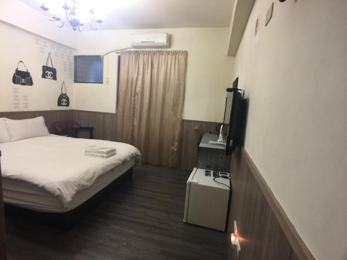 Love Feng Jia Apartment Hotel Tajcshung Kültér fotó