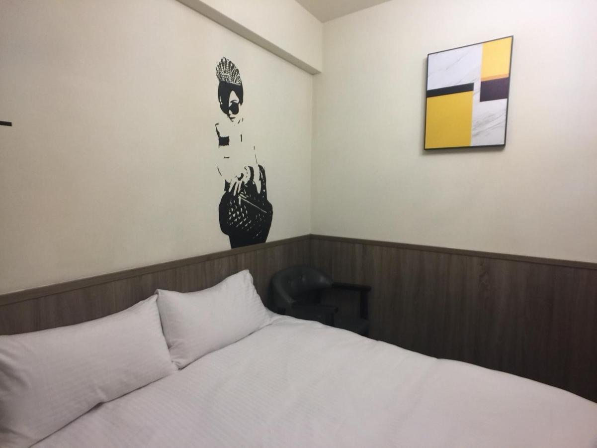 Love Feng Jia Apartment Hotel Tajcshung Kültér fotó
