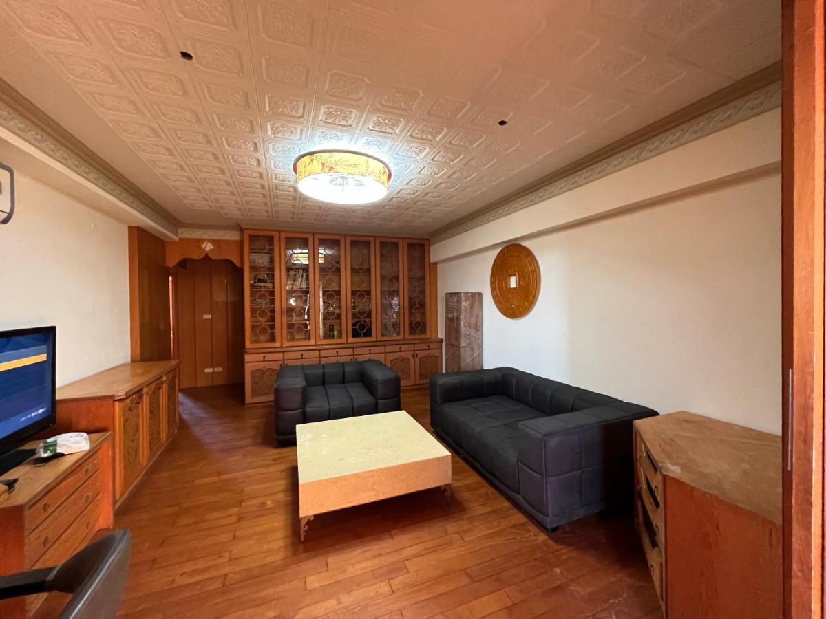 Love Feng Jia Apartment Hotel Tajcshung Kültér fotó