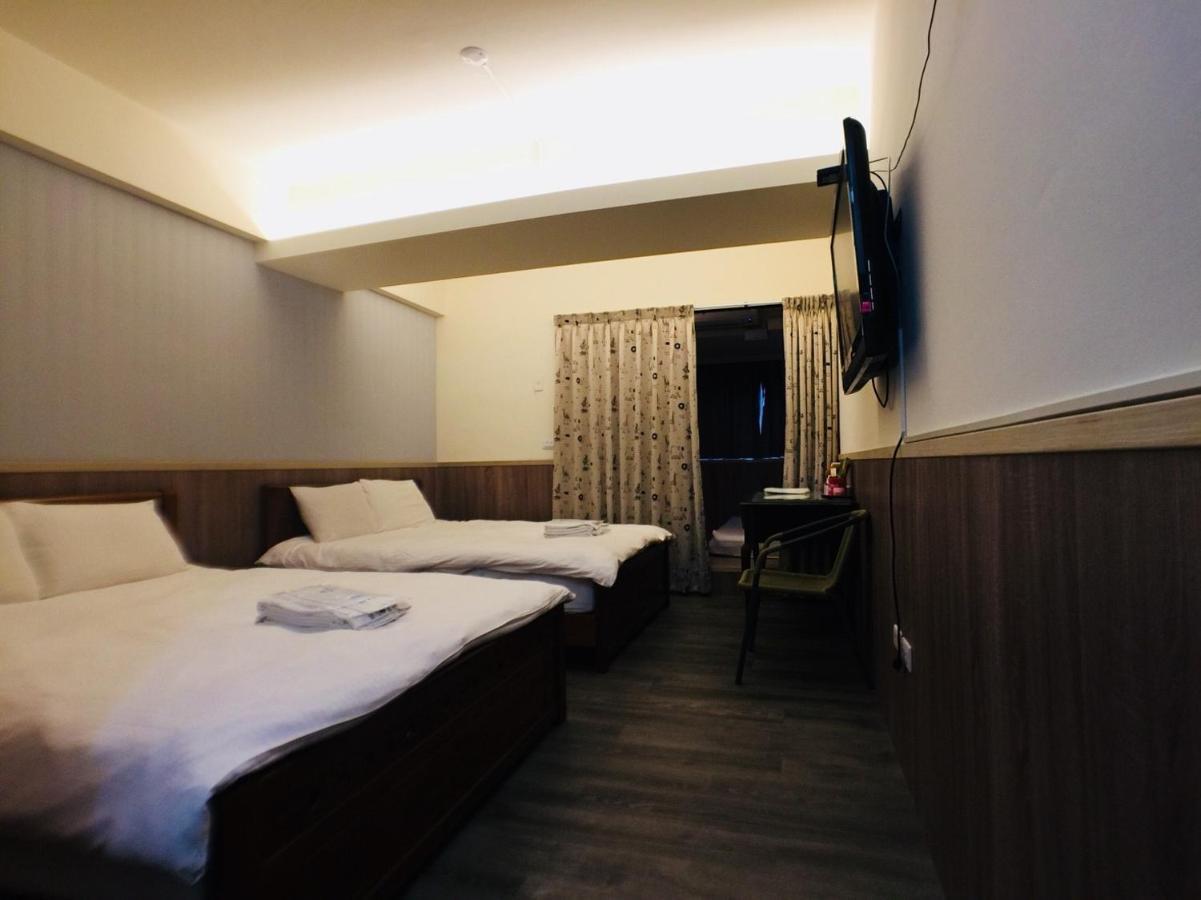 Love Feng Jia Apartment Hotel Tajcshung Kültér fotó